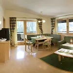 Hotel-garni Jakober - Und Hotel