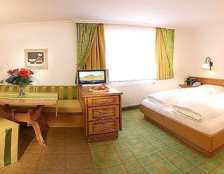 Hotel-garni Jakober - Und 4* ורדרלנרסבאך