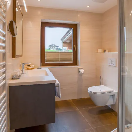 Hotel-garni Jakober - Und Hotel Vorderlanersbach