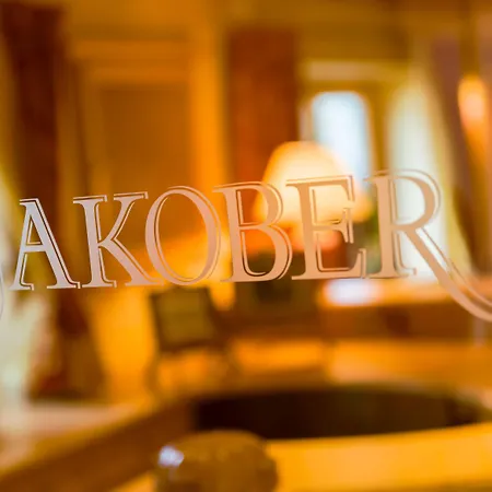 Hotel-garni Jakober - Und ホテル 4*