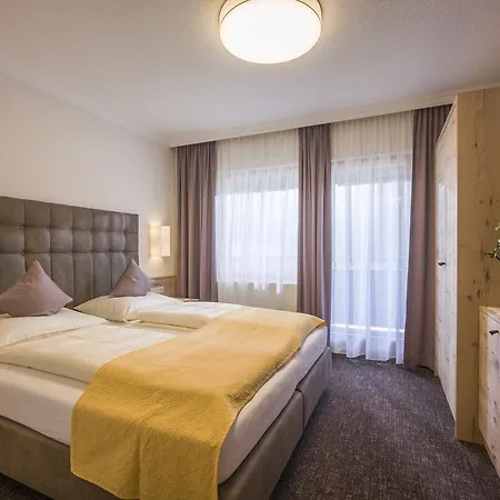 Hotel-garni Jakober 4* Vorderlanersbach