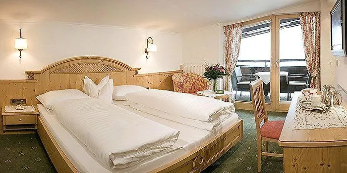 Hotel-garni Jakober - Und Hotell 4*