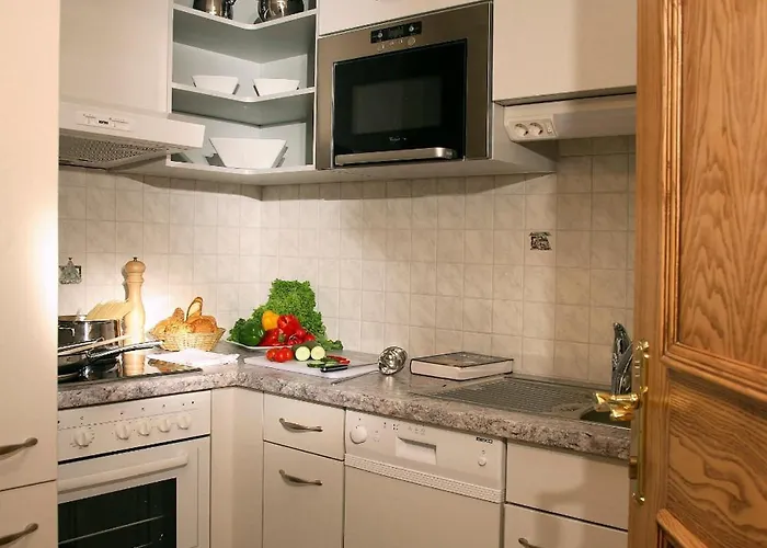 Hotell Hotel-garni Jakober - Und