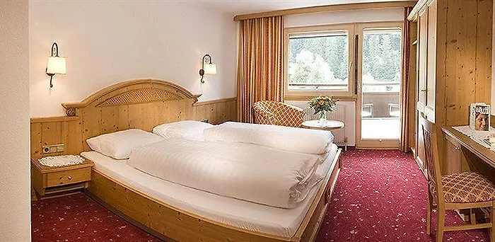 Hotel-garni Jakober - Und Hotell Vorderlanersbach