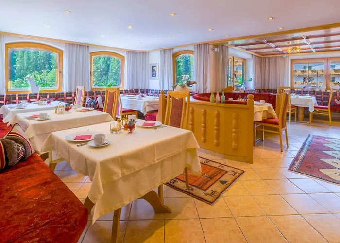 Hotel-garni Jakober - Und 4*