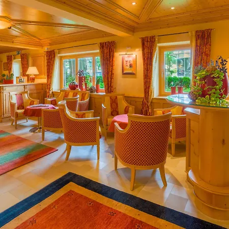 Hotel-garni Jakober - Und 4*