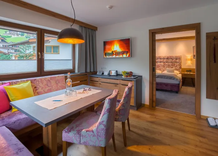 酒店 Hotel-garni Jakober - Und 4*