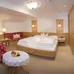 Hotel-garni Jakober - Und 4*