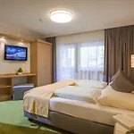 Hotel Hotel-garni Jakober - Und Vorderlanersbach