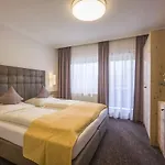 Hotel-garni Jakober - Und 4* Vorderlanersbach