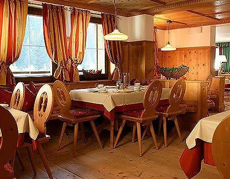 Hotel-garni Jakober - Und 4* 포더라너스바흐