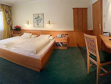 Hotel-garni Jakober - Und