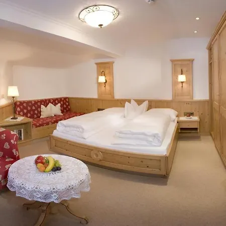 Hotel-garni Jakober 4*